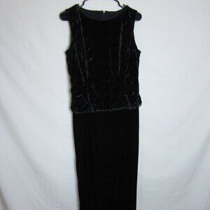 Black Velvet Maxi Dress Formal Wear Scott McClintock Gown Beaded 12